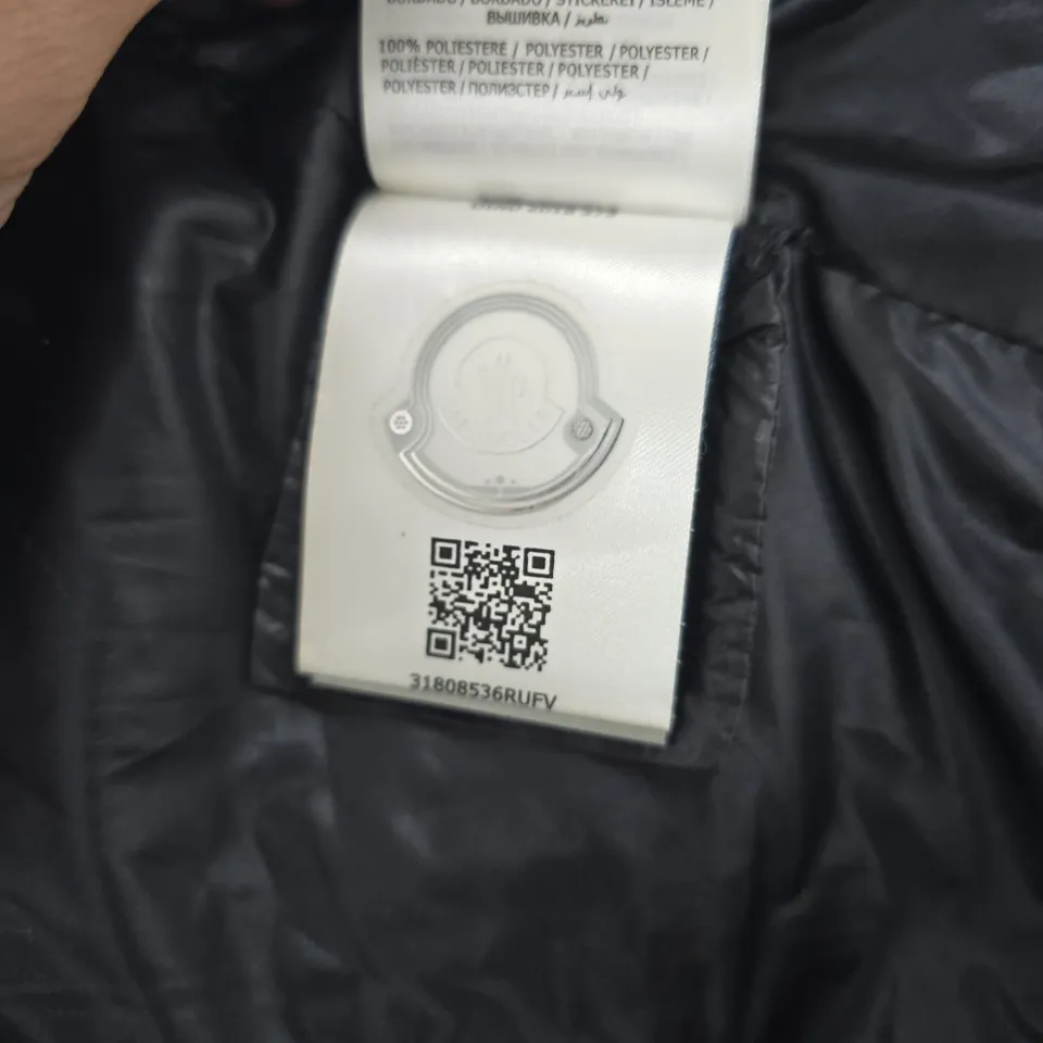 MONCLER DOWN JACKET – BLACK, FUR-TRIM HOOD, SIZE 4 (MONCLER)