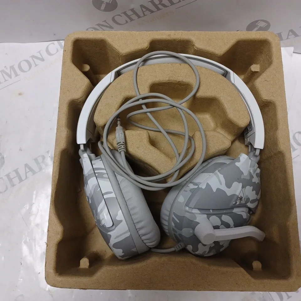 BOXED TURTLE BEACH RECON 70 MULTIPLATFORM HEADSET - WHITE CAMO
