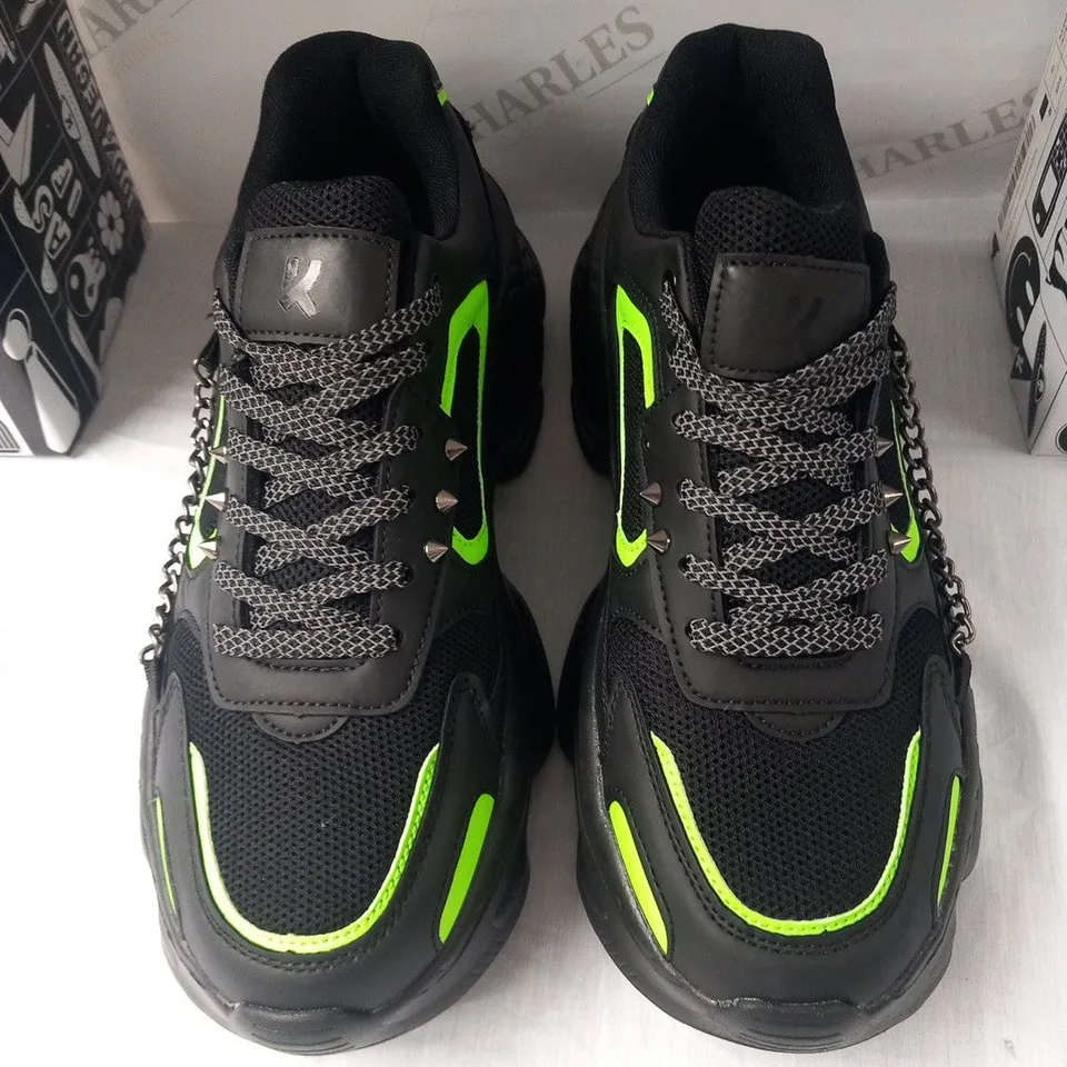 BRAND NEW BOXED PAIR OF KOI SKAVEN MEN'S GRUNGE ATOMIC TRAINERS SIZE 9