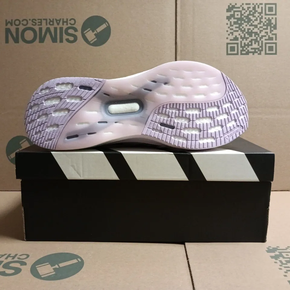 BOXED PAIR OF ADIDAS ULTRABOOST 5 TRAINERS IN LILAC SIZE UK 8