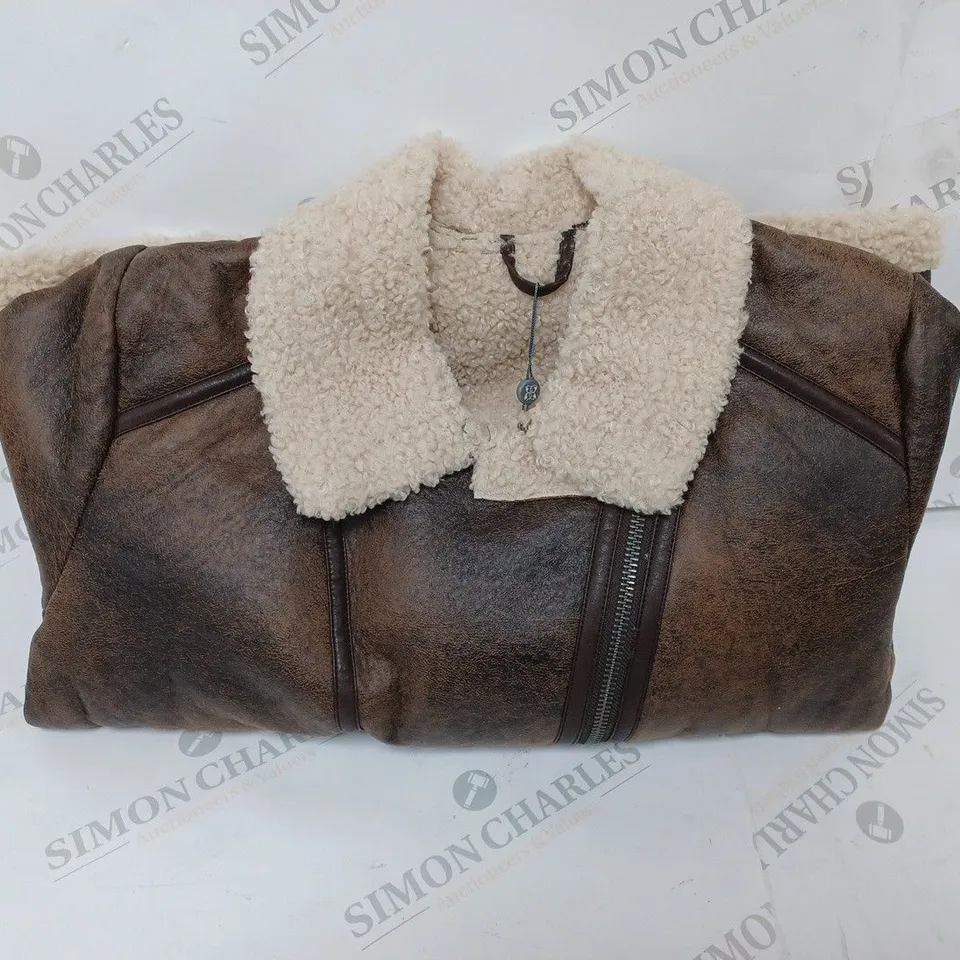 LAKELAND LUXURY FAUX SHEEPSKIN ALSTON AVIATOR SIZE 18 
