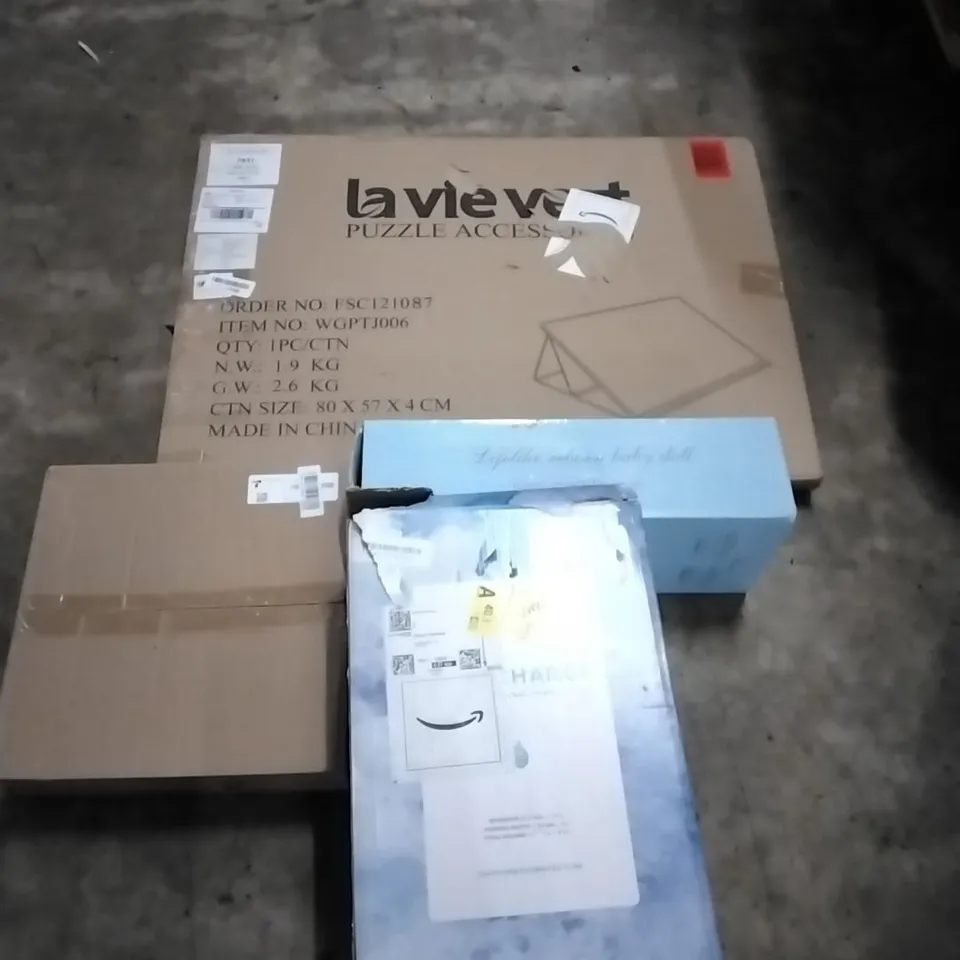 PALLET OF HOUSEHOLD ITEMS TO INCLUDE WATER PURIFIER, GARLAND, LIFELIKE DOLL,PUZZLE ACCESSORIES  AND OTHER ASSORTED ITEMS...