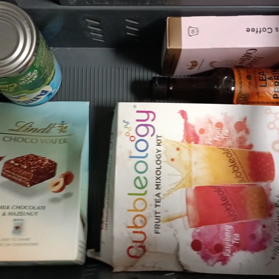 APPROXIMATELY 8 ASSORTED FOOD AND DRINK ITEMS TO INCLUDE CUSTARD, COFFEE PODS, ETC