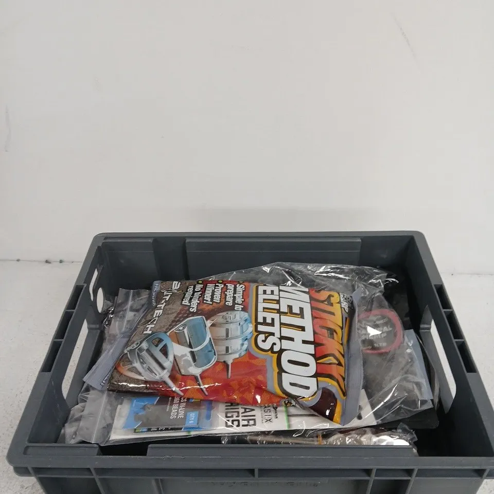 TOTE OF APPROXIMATELY 10 ASSORTED ITEMS INCLUDING GURU SIZE 10 QM1 READY RIGS, ICS IN-LINE 360 BEADS AND GURU SPEED BEADS