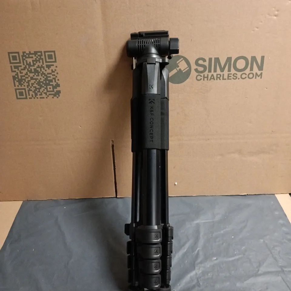 K & F CONCEPT TRIPOD IN BLACK CARRY CASE