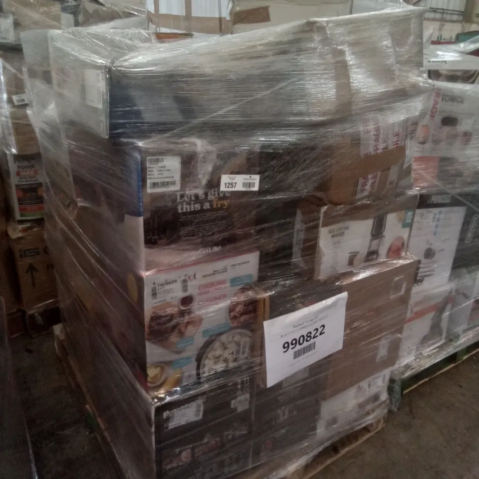 PALLET OF APPROXIMATELY 25 ASSORTED HOUSEHOLD AND ELECTRICAL PRODUCTS TO INCLUDE