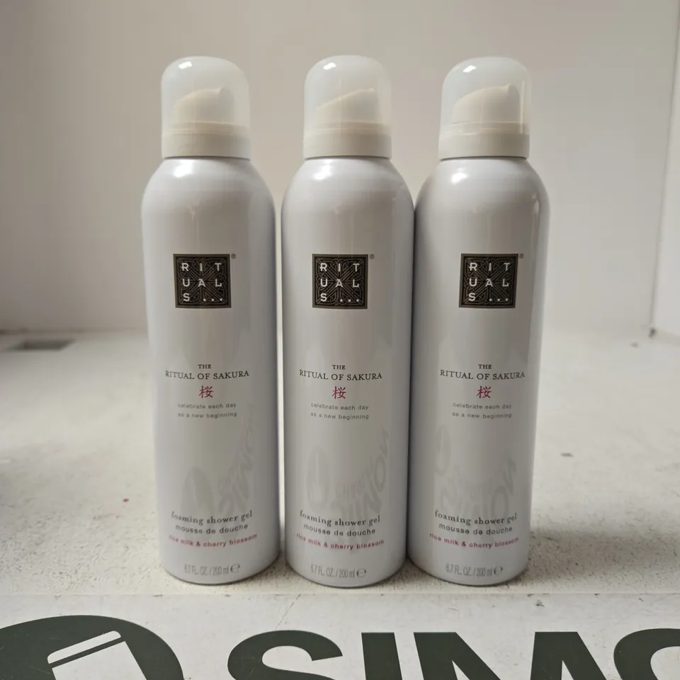 RITUALS THE RITUAL OF SAKURA FOAMING SHOWER GEL – VALUE SET, 3 X 200 ML