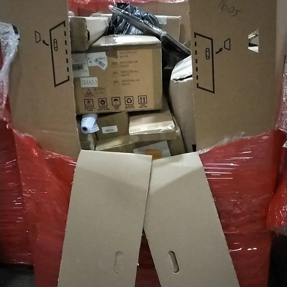 PALLET OF HOUSEHOLD ITEMS TO INCLUDE CHRISTMAS NUTCRACKER, CHRISTMAS ORNAMENTS, PICTURE FRAME, FLOATING ORGANISER AND OTHER ASSORTED ITEMS...