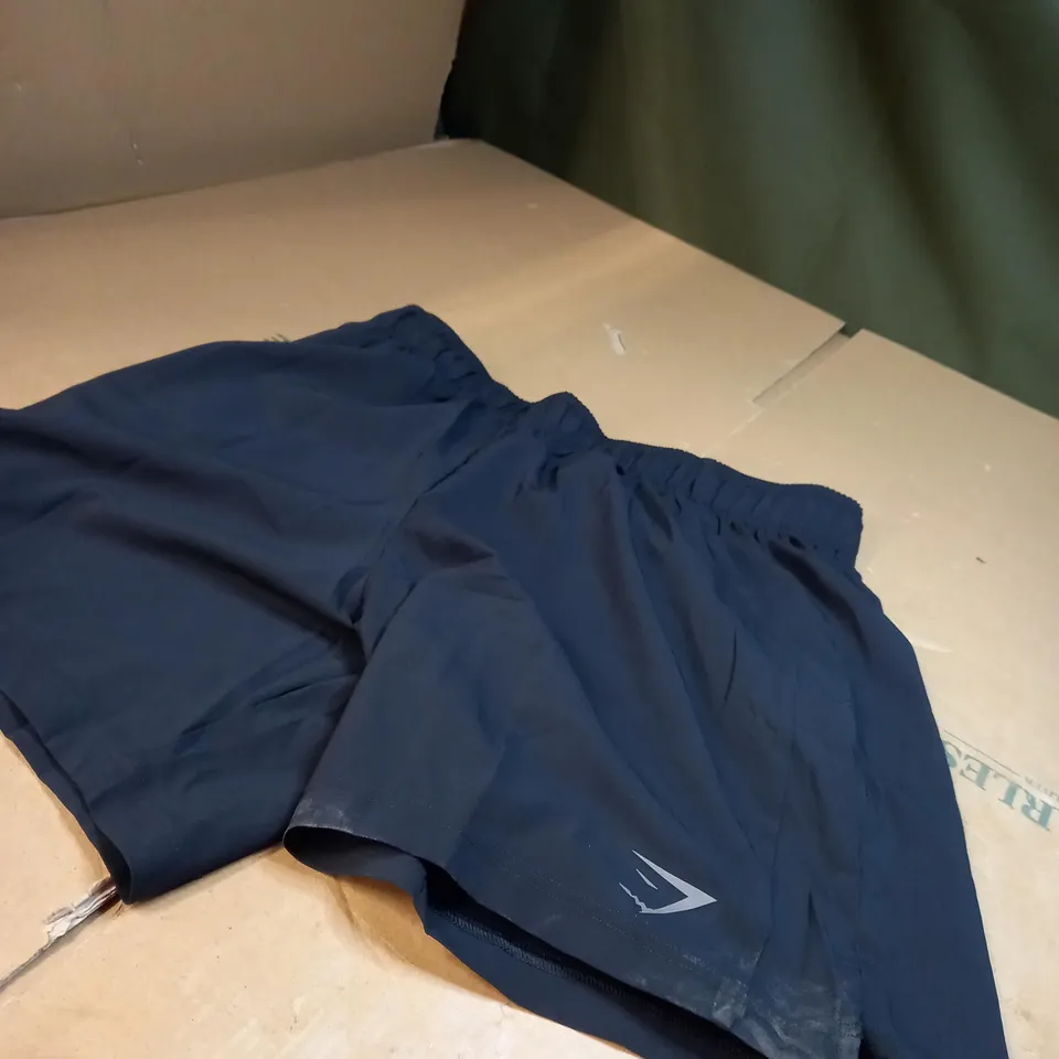 BLACK GYMSHARK  SHORTS 