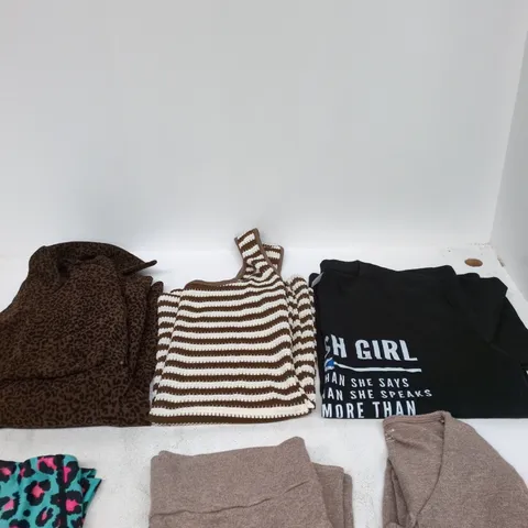 BOX OF APPROXIMATELY 15 ASSORTED CLOTHING ITEMS IN VARIOUS COLOURS, SIZES AND STYLES