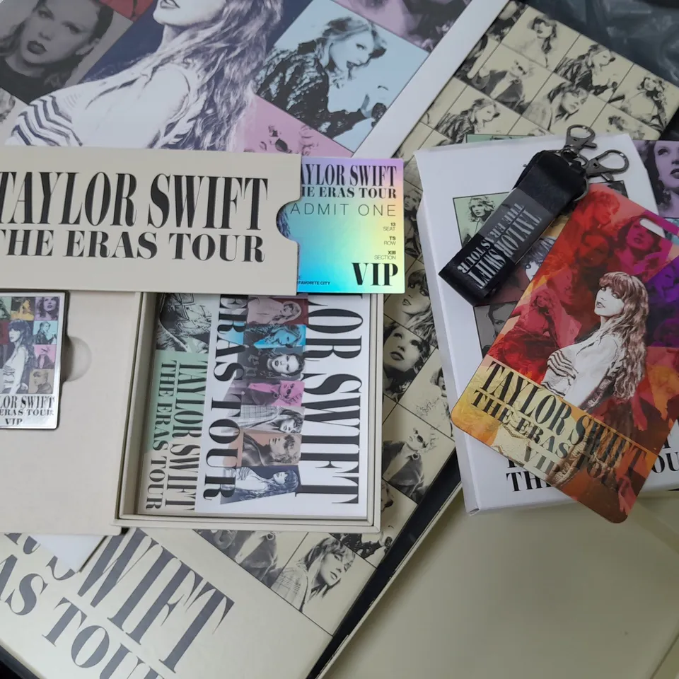 TAYLOR SWIFT THE ERAS TOUR COLLECTORS SET