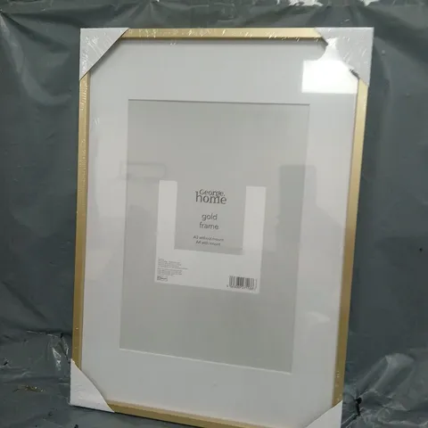 PICTURE/PHOTO FRAME W. GOLD COLOUR FRAME (A3 WITHOUT MOUNT, A4 WITH MOUNT)