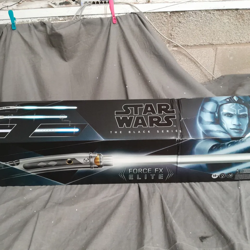 STARWARS THE BLACK SERIES FORCE FX ELITE AHSOKA TANO LIGHTSABER