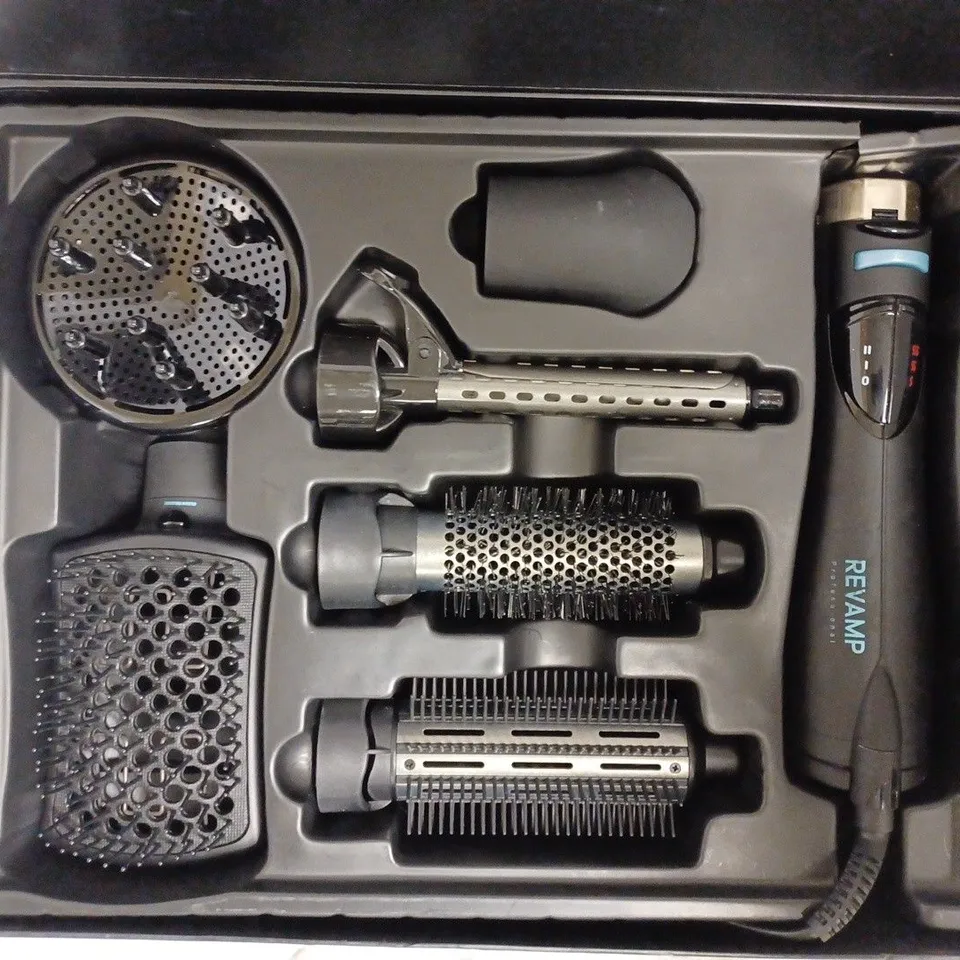 BOXED REVAMP PROFESSIONAL HAIR STYLER