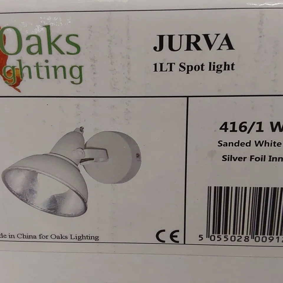 BOXED EAN WALL SPOTLIGHT - WHITE (1 BOX)