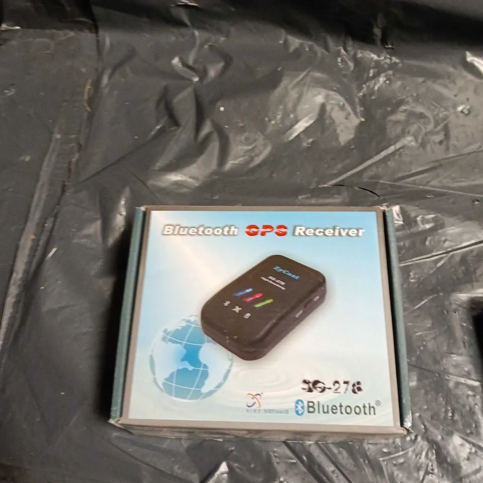 BOX OF APPROXIMATELY 20 ASSORTED ITEMS TO INCLUDE: PALMTOP HALTER, BLUETOOTH GPS RECEIVER AND NOTEBOOK COOLER PAD