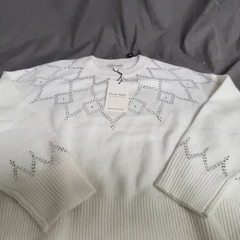 PHASE EIGHT PIERRE CARDIN PETITE COLLECTION WHITE KNIT JUMPER - SIZE M