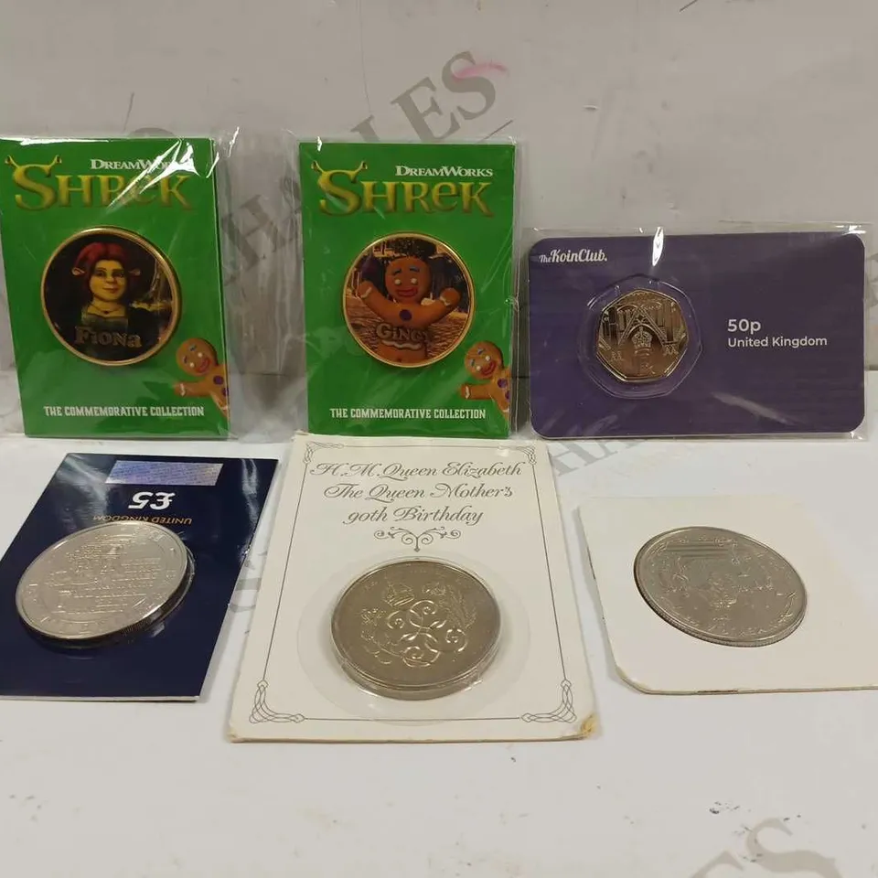LOT TO CONTAIN 6 X ASSORTED COMMEMORATIVE COINS, FROM THE ROYAL FAMILY TO SHREK