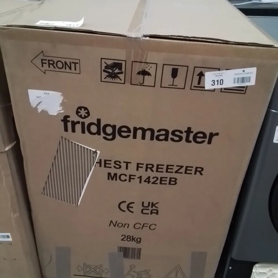 BOXED FRIDGEMASTER MCF142EB STATIC CHEST FREEZER - BLACK