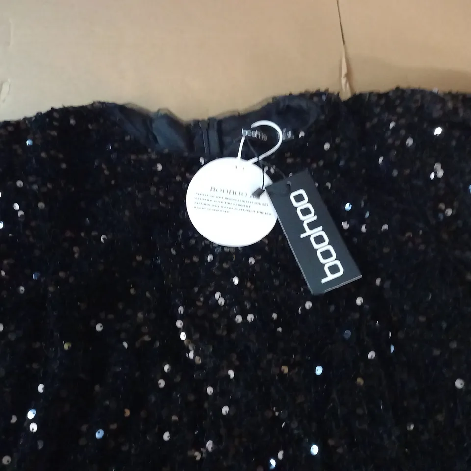 BOOHOO TALL VELVET SEQUIN PUFF SLEEVE MIDI DRESS - 12