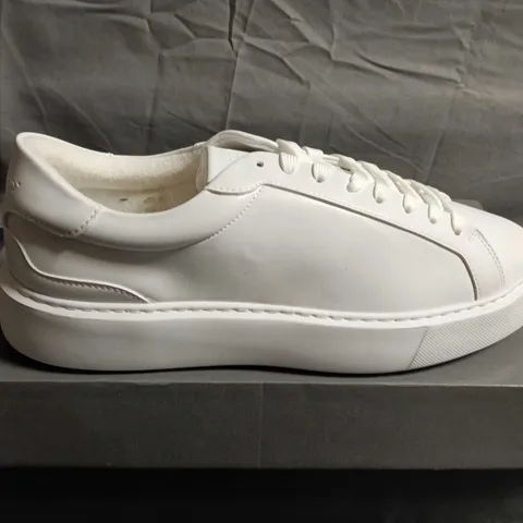 BOXED PAIR OF LEGEND WHITE LEATHER TRAINERS - UK SIZE 9