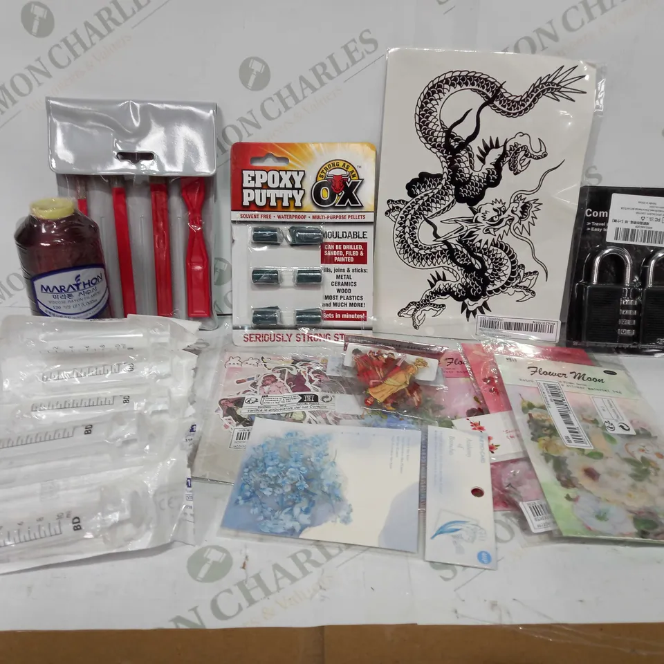 BOX TO CONTAIN APPROX 35 X ASSORTED HOUSEHOLD PRODUCTS, INCLUDES A LARGE QUANTITY OF SYRINGES, DECORATIVE CRAFT MATERIALS ETC