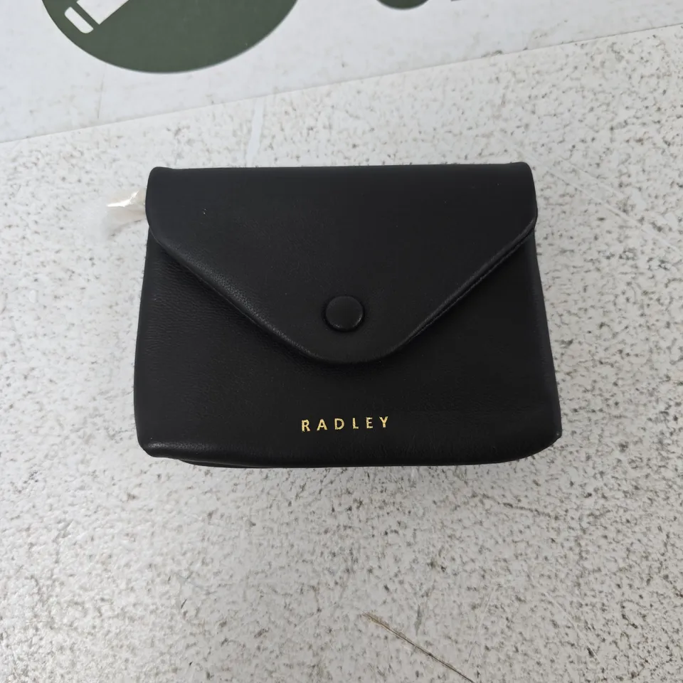 RADLEY LONDON BLACK LEATHER CARD WALLET WITH FLAP – GOLD LOGO