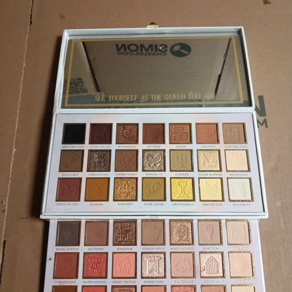 P LOUISE IF THE CROWN FITS EYESHADOW PALETTE