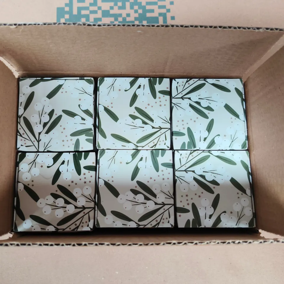 GISELA GRAHAM LONDON - PINE NEEDLE CANDLE SET, 6 GLASS VOTIVE CANDLES – XMAS