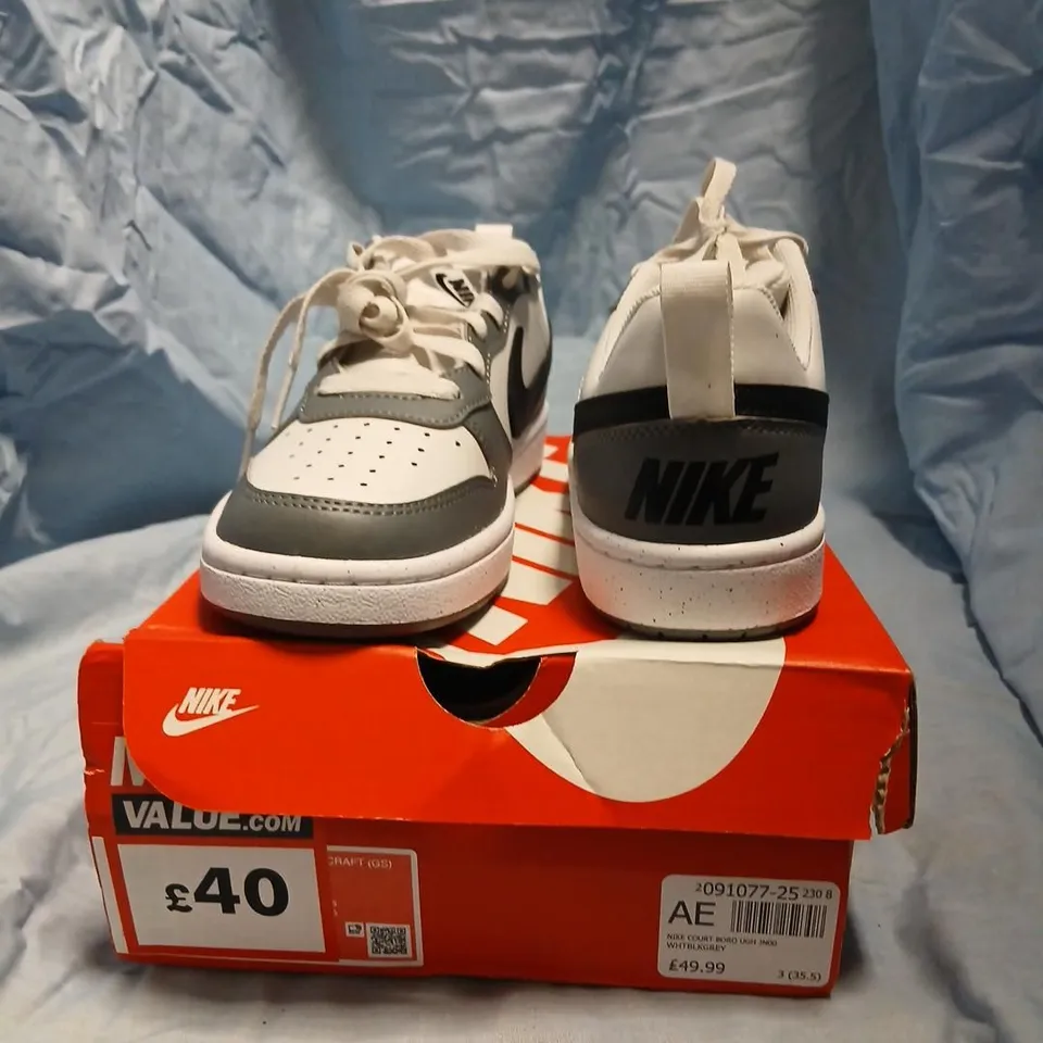 NIKE SNEAKERS – UK 3 (EU 35.5) WHITE/GREY WITH BLACK SWOOSH