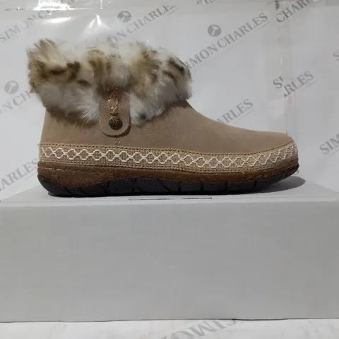 BOXED PAIR OF EARTH ORIGINS EMMALYN BEIGE BOOTIES - SIZE 5