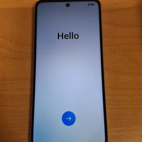 BOXED REALME C75 8GB / 128GB IN LIGHTNING GOLD - RMX3941