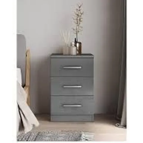 BOXED PRAGUE 3 DRAWER BEDSIDE CABINET - GREY