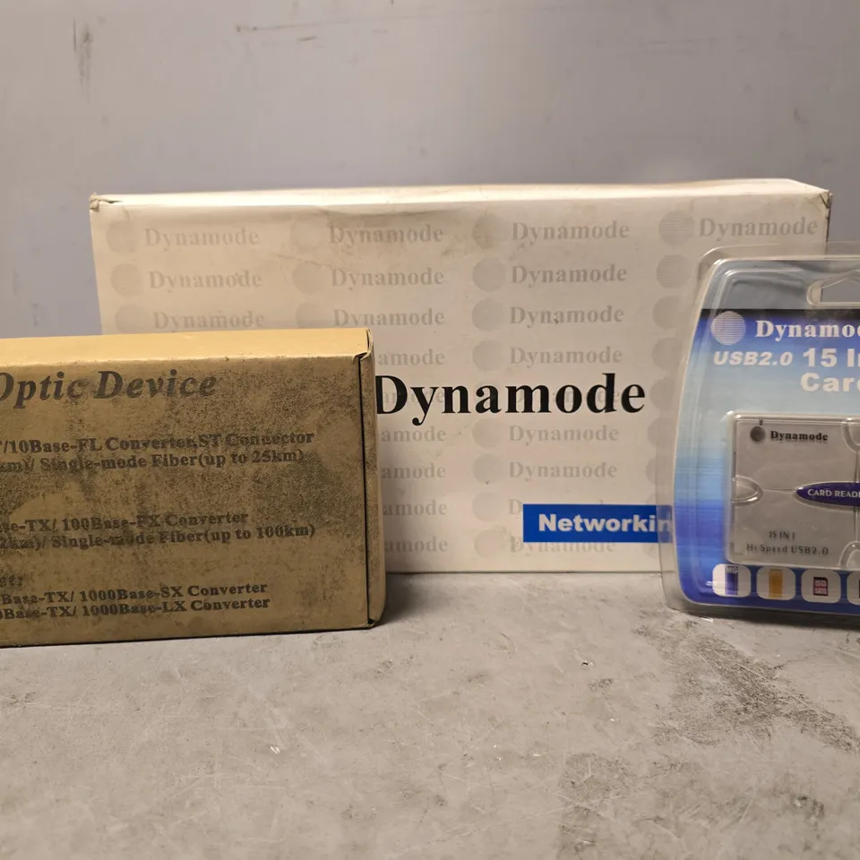 BOX OF APPROXIMATELY 12 ASSORTED ITEMS TO INCLUDE - RIBER OPTIC DEVICE , DYNAMODE USB2.0 15 IN 1 CARD READER , DYNAMODE NETWORK DEVICE 