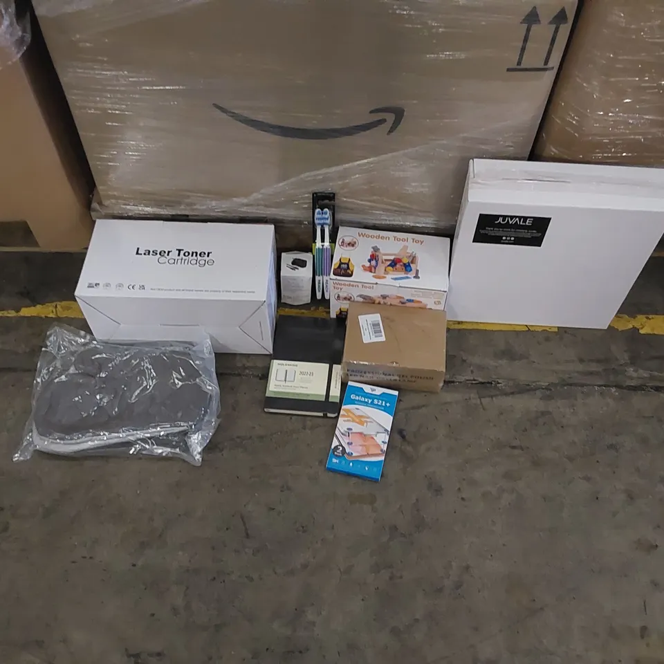 PALLET OF ASSORTED ITEMS INCLUDING: PRINTER CARTRIDGES, GLASS CANDLE HOLDERS, OVEN MATS, USBC CHARGER, CHILDREN'S TOY TOOL KIT, NAIL LAMP, TOOTHBRUSHES 