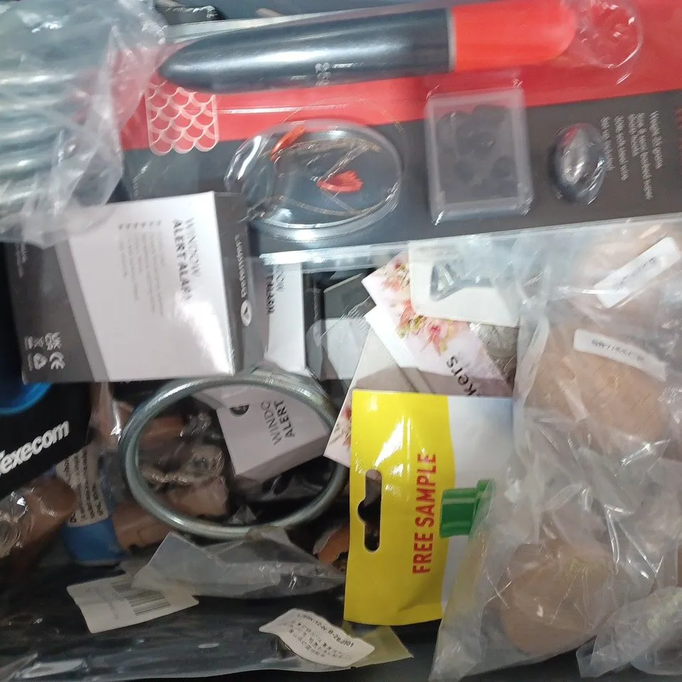 APPROXIMATELY 10 ASSORTED HOUSEHOLD ITEMS TO INLUDE DETTOL LAUNDRY SANITISER ADDITIVE, WINDOW ALERT ALARM, DRAG-LINE REEL LINE, ETC