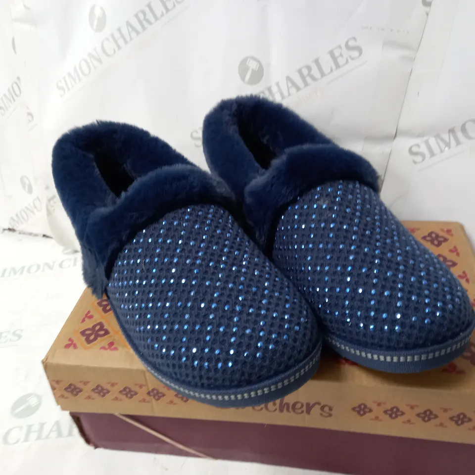 SKECHERS COZY SLIPPER (NAVY BLUE), SIZE 5.5 UK