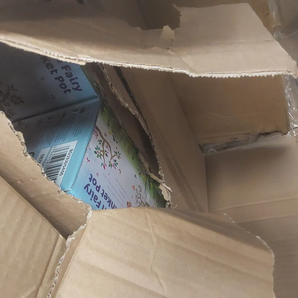 PALLET CONTAINING A VERY LARGE QUANTITY OF WOBBLY JELLY TOOTH FAIRY TRINKET POTS