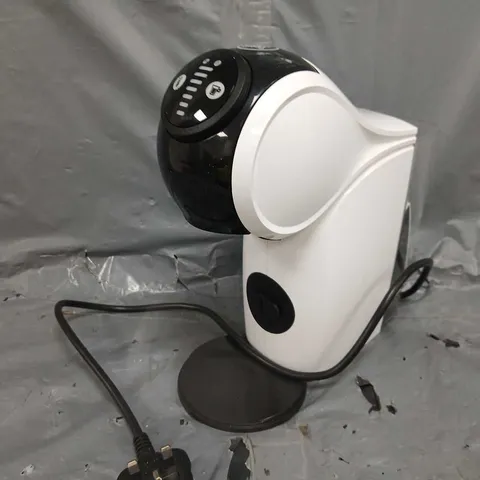 DELONGHI NESCAFE DOLCE GUSTO GENIO COFFEE MACHINE IN WHITE