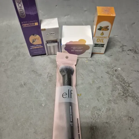 APPROXIMATELY 20 HEALTH AND BEAUTY PRODUCTS TO INCLUDE ELF FOUNDATION BRUSH, TURMERIC OIL AND FLYSMUS SERUM STICK
