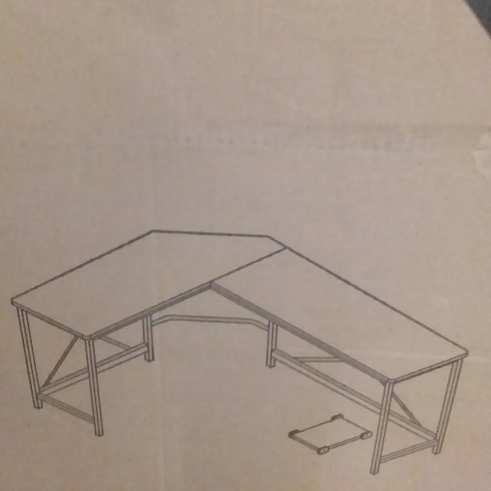 L SHAPRED MODERN DESK 