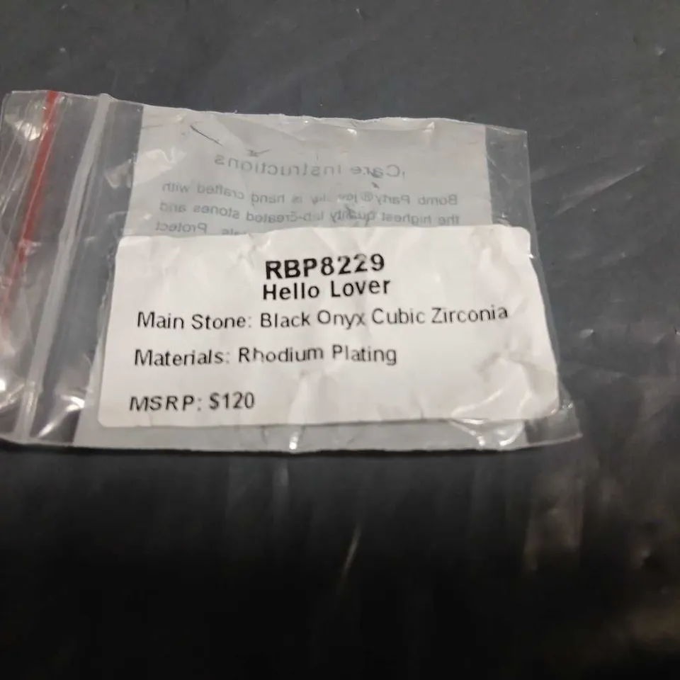 HELLO LOVER RING – BLACK ONYX & CUBIC ZIRCONIA, RHODIUM PLATED
