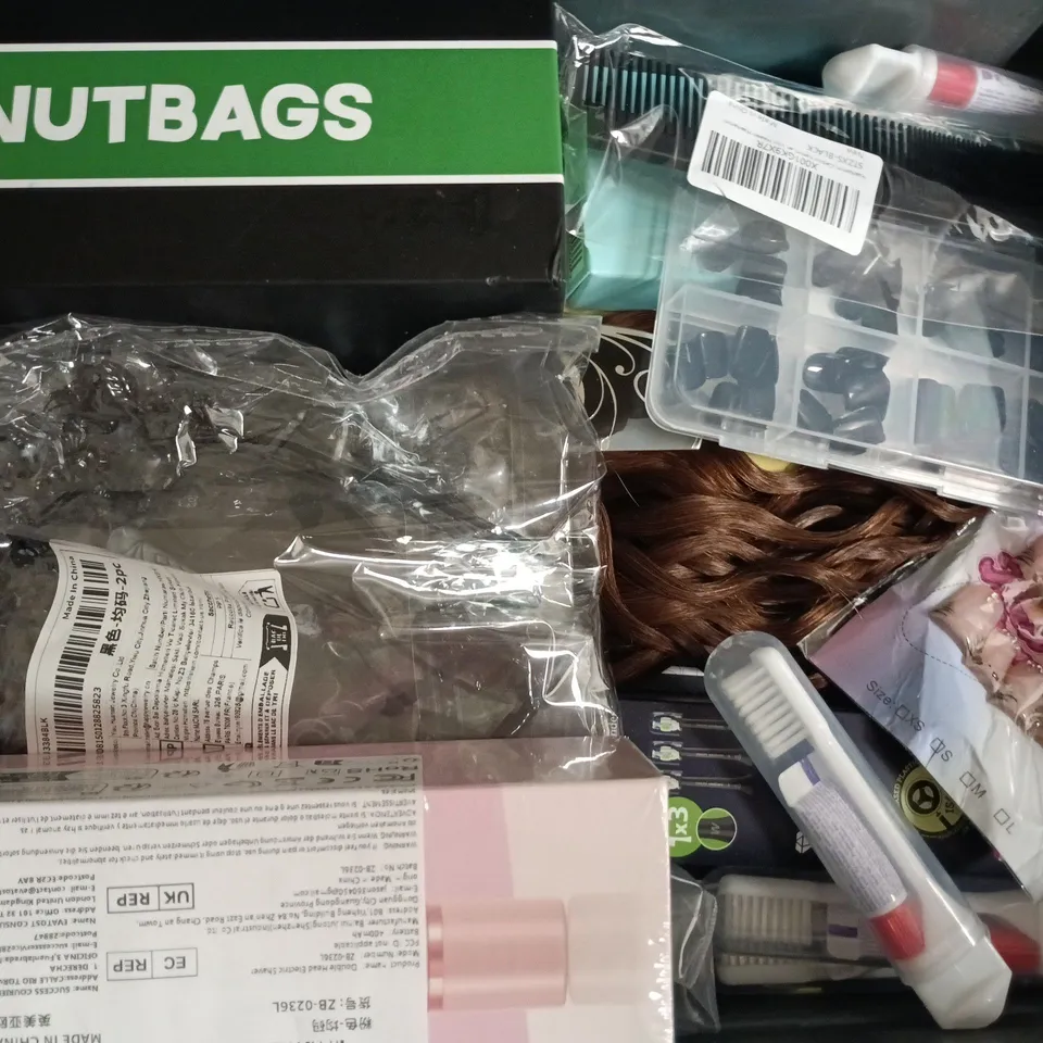 APPROXIMATELY 10 ASSORTED COSMETIC ITEMS TO INCLUDE BOUNCE CURL, INIA, ETC - COLLECTION ONLY