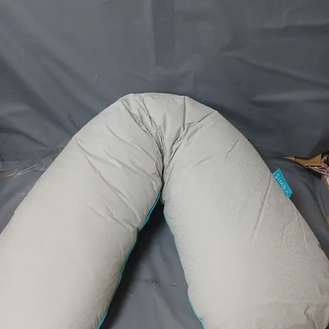 SIMBA NECK PILLOW WITH CARRY BAG