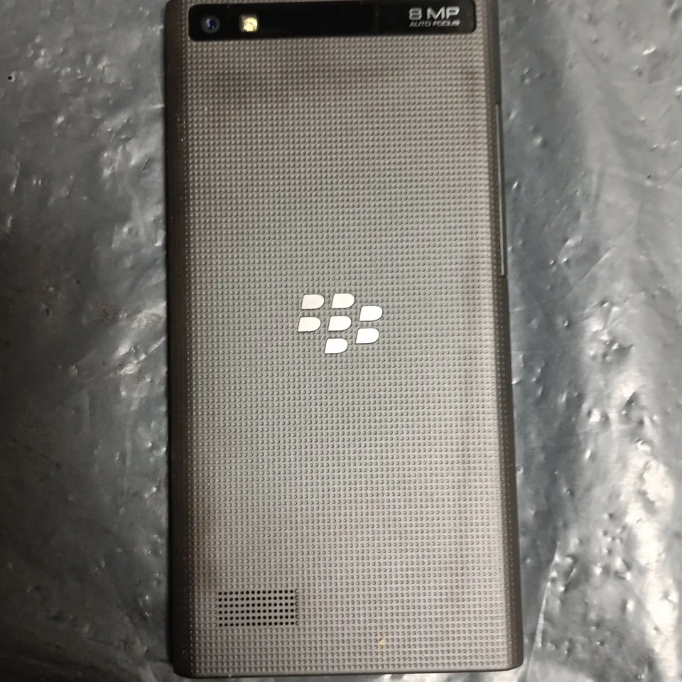 BLACKBERRY MOBILE PHONE - MODEL UNSPECIFIED