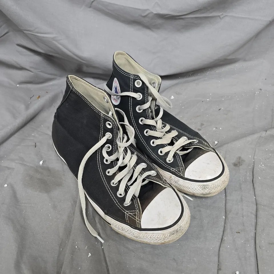 CONVERSE ALL STAR TRAINERS IN BLACK - 8 