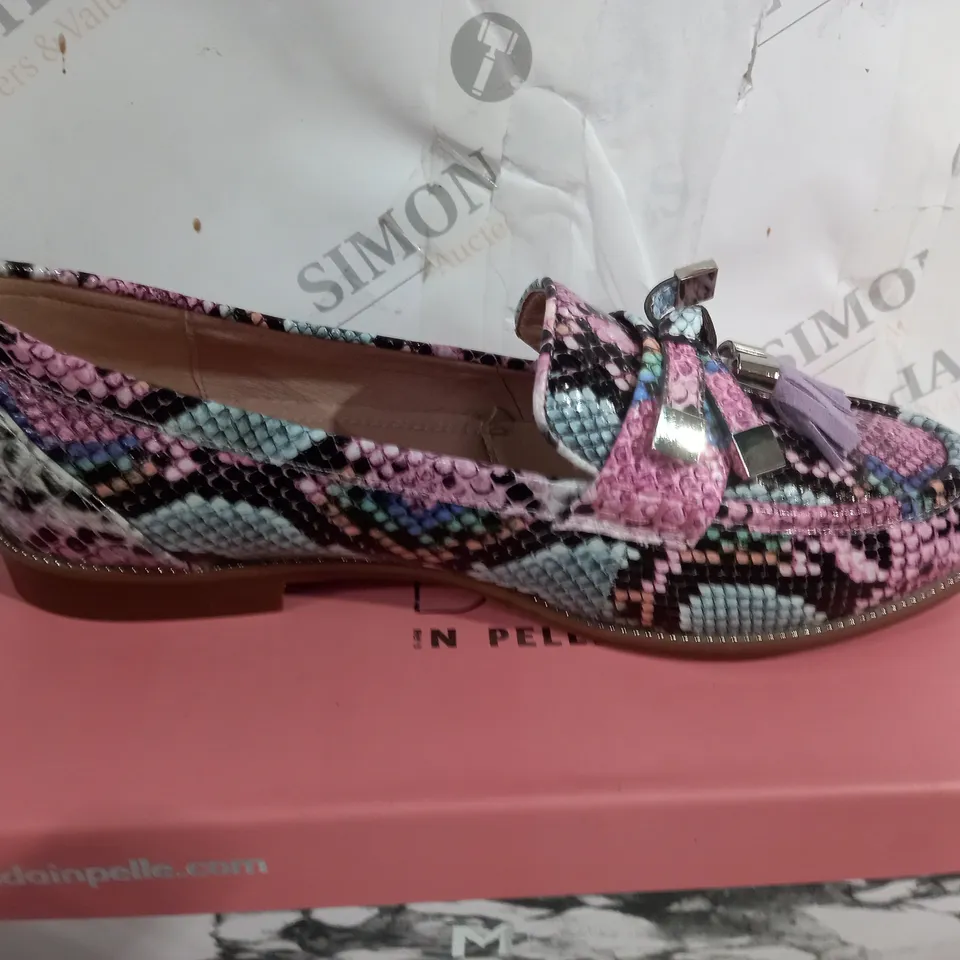 MODA IN PELLE ENLEEA IN PINK MUILTI SNAKE PRINT SIZE EU 40
