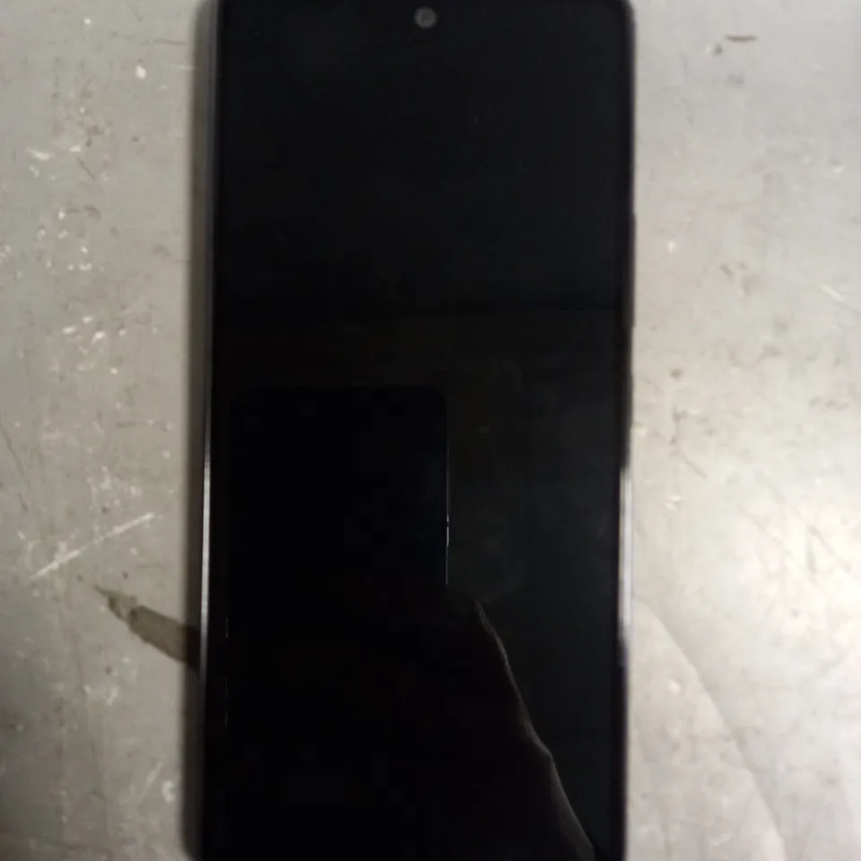 SAMSUNG MOBILE PHONE - MODEL UNSPECIFIED