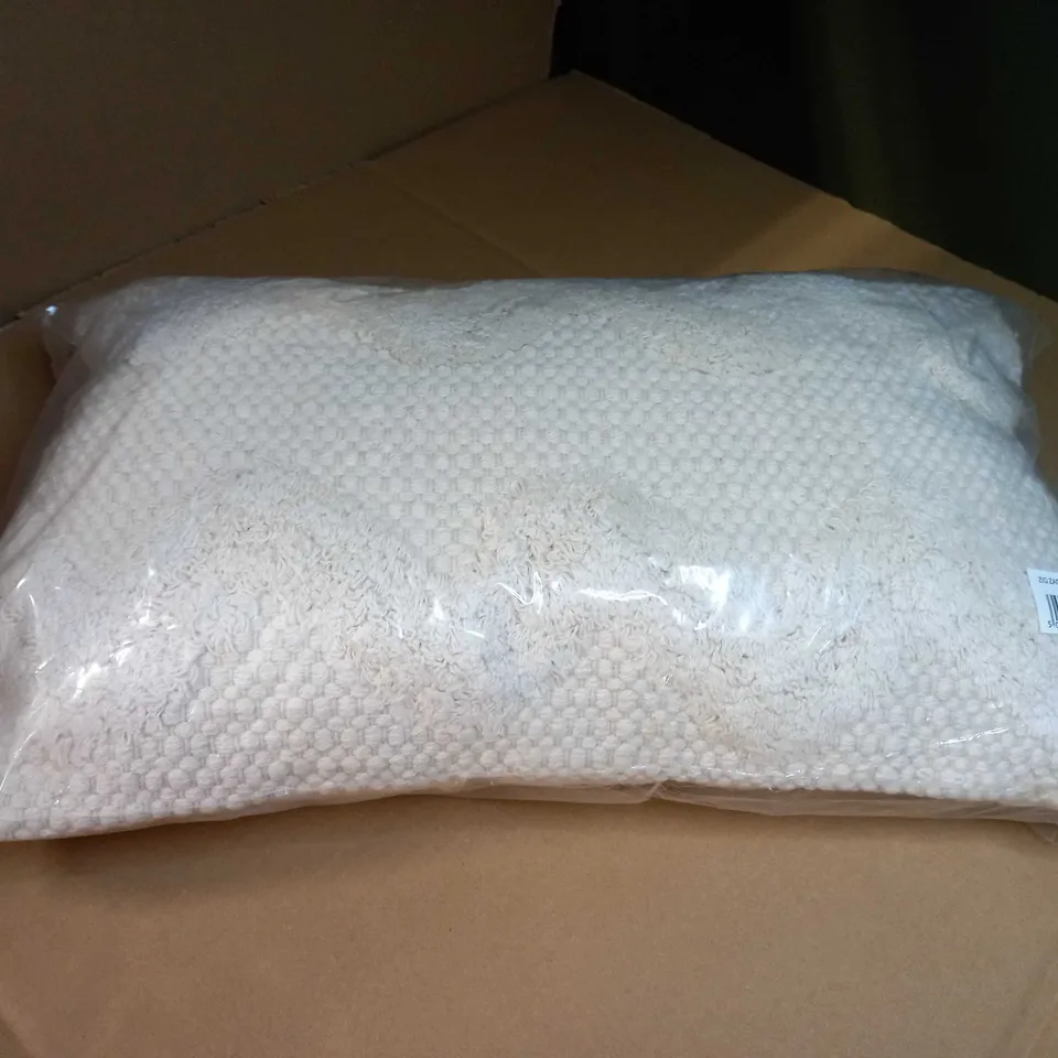 PACKAGED COTTON NATURAL RECTANGULAR CUSHION
