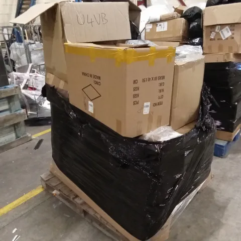 PALLET OF ASSORTED HOUSEHOLD GOODS AND PRODUCTS TO INCLUDE; SPORTS HELMETS, LAPTOP BAGS, FURNITURE ETC
